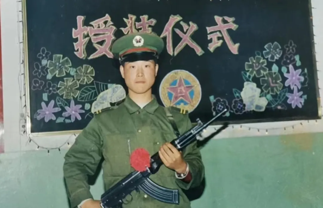 一声号召，阅兵场的雄壮将引领我们踏上战斗的征程！