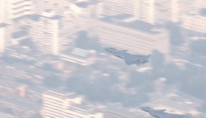 战鹰齐飞、翱翔蓝天！九三阅兵空中编队创造多个历史“首次”