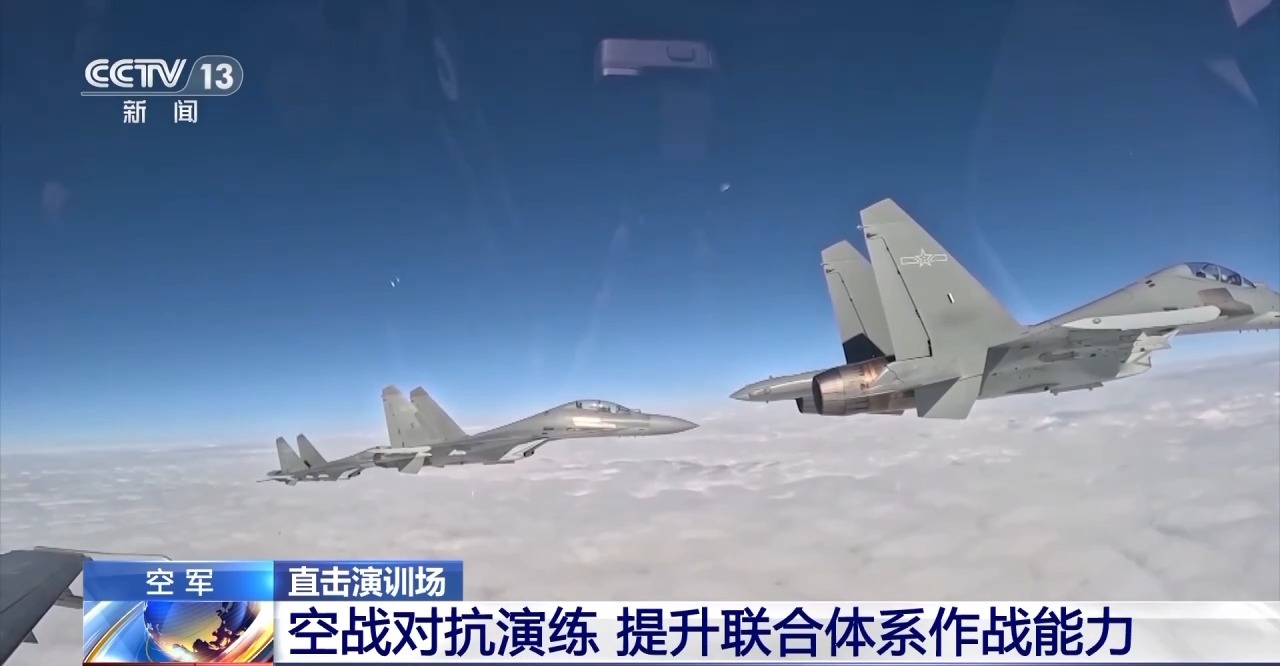 歼_16与歼_10空战对决，究竟谁更具优势？直击训练现场实况