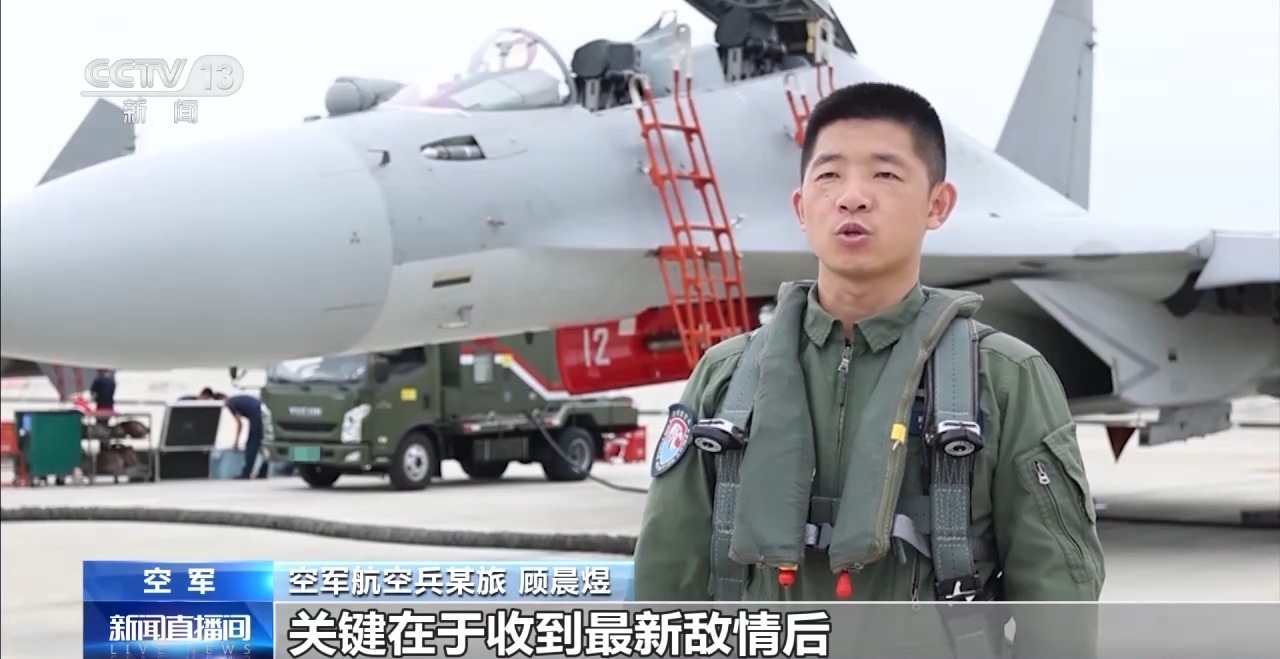 歼_16与歼_10空战对决，究竟谁更具优势？直击训练现场实况