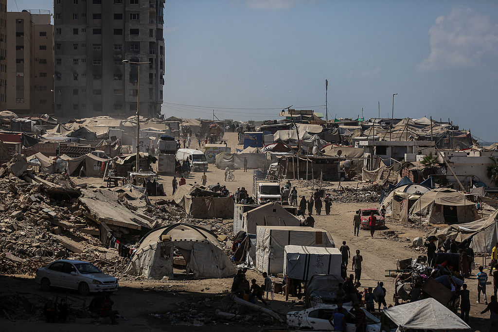 以色列军队在两个方向向加沙市中心进攻，预警将实施空前规模的军事行动