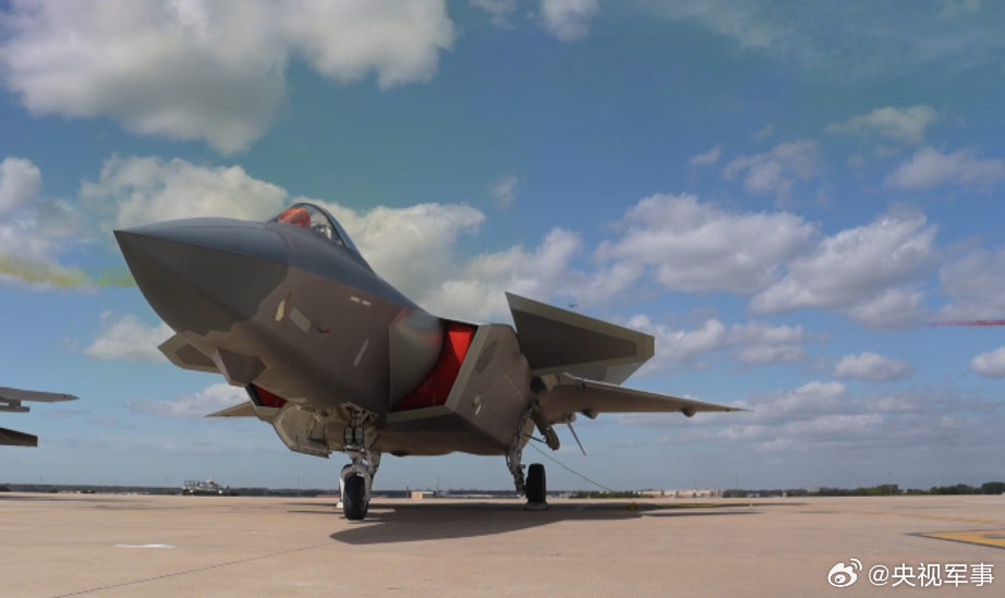 航空工业集团专家深度解析：歼-20的创新气动设计引领国际潮流