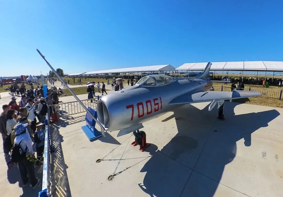 全新歼_6无人机正式揭幕，科技迈向新台阶！