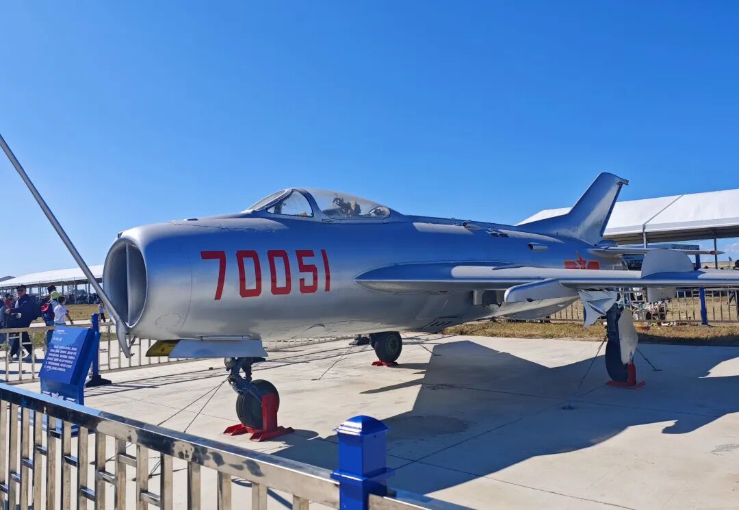 全新歼_6无人机正式揭幕，科技迈向新台阶！