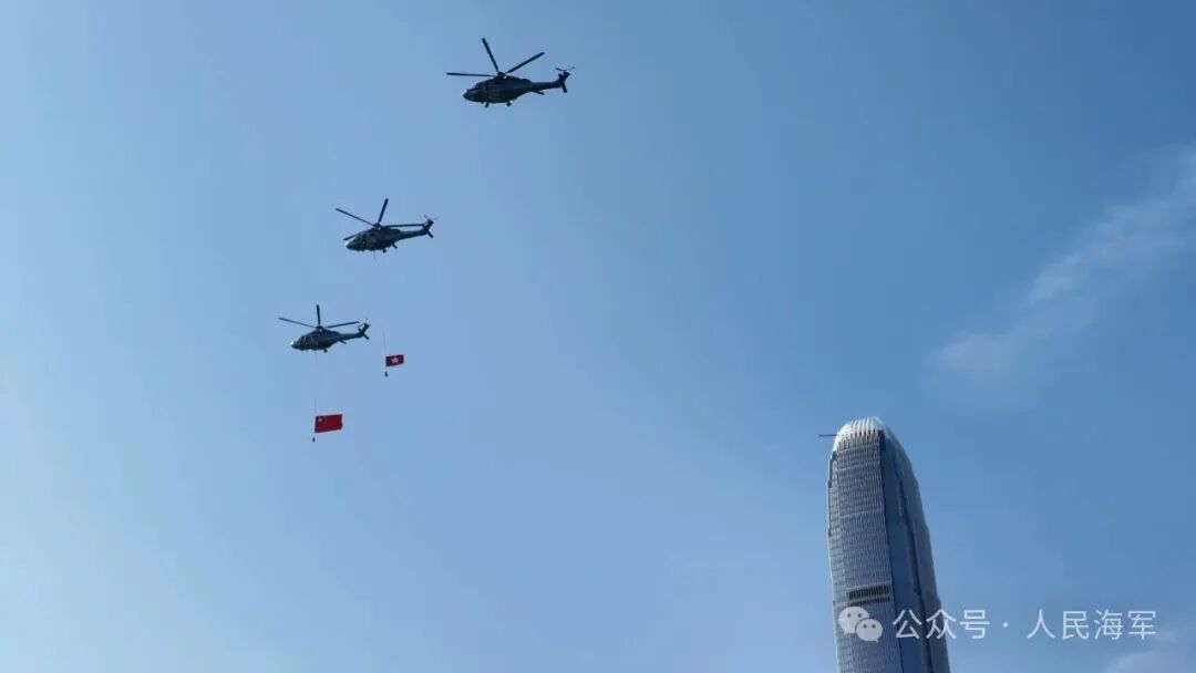 海军83舰编队成功抵达香港将举行舰艇向公众开放活动