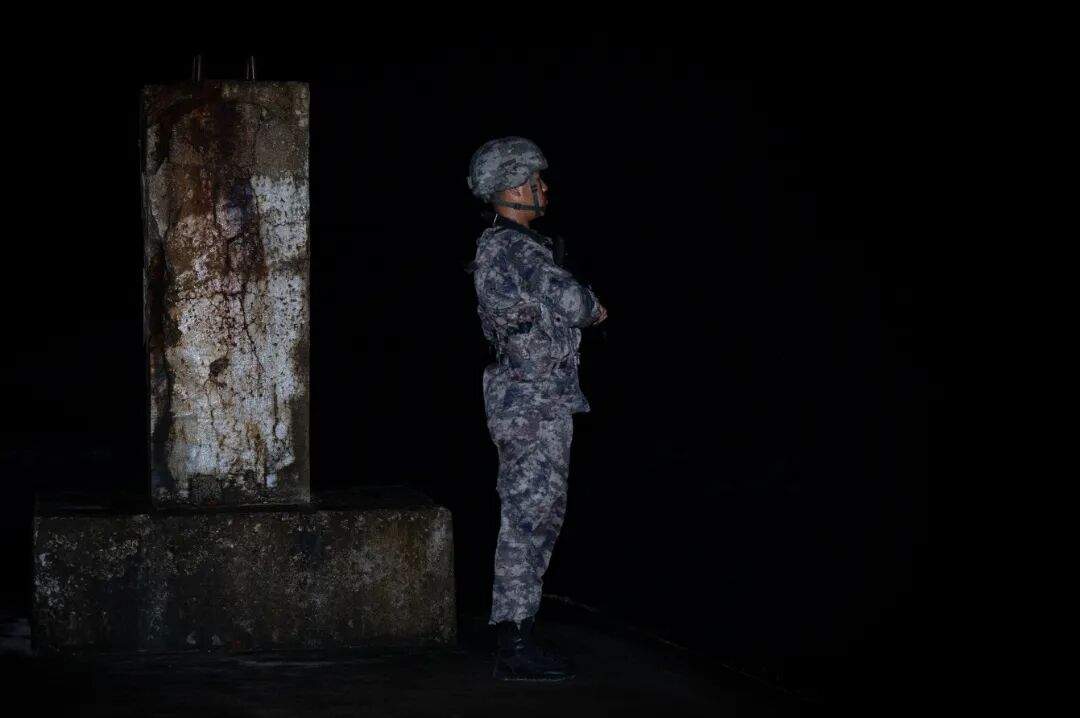 国庆长假，子弟兵用坚守与奉献为祖国献上最真诚的祝福与礼赞！