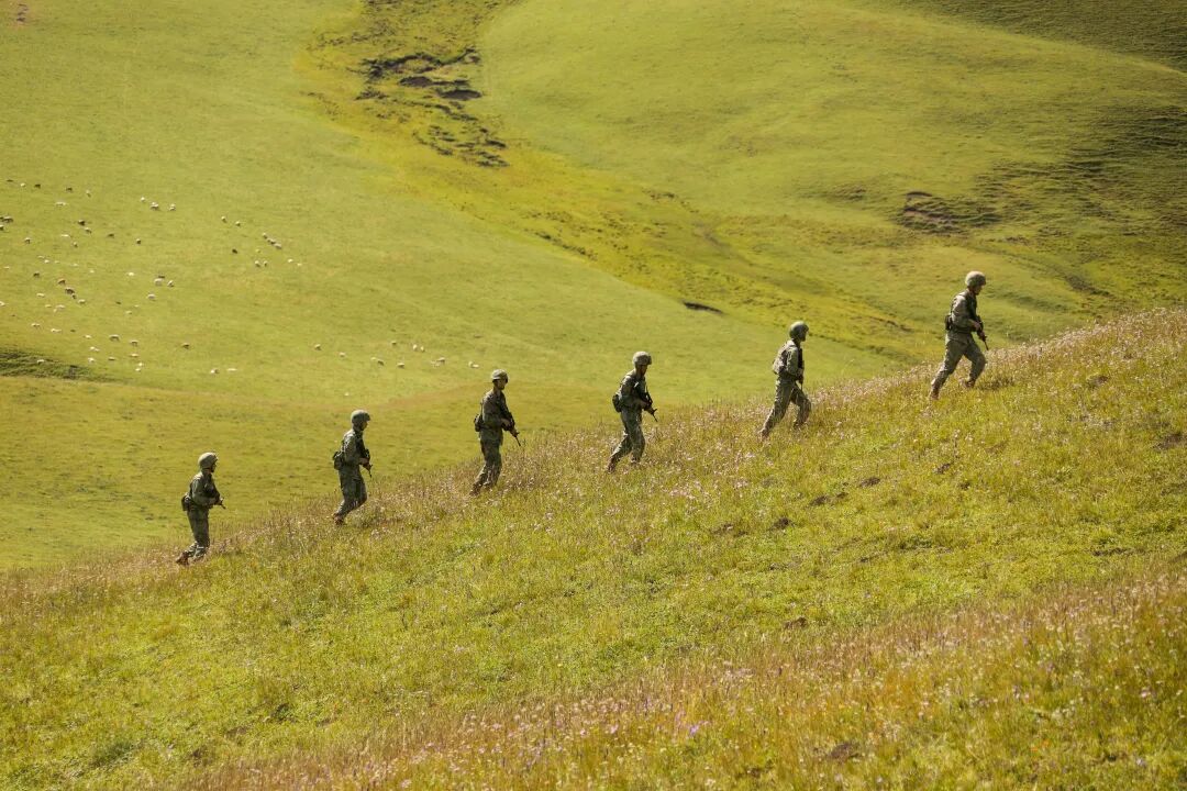 揭开中国军人庆祝国庆的另类方式，竟是这样进行的！