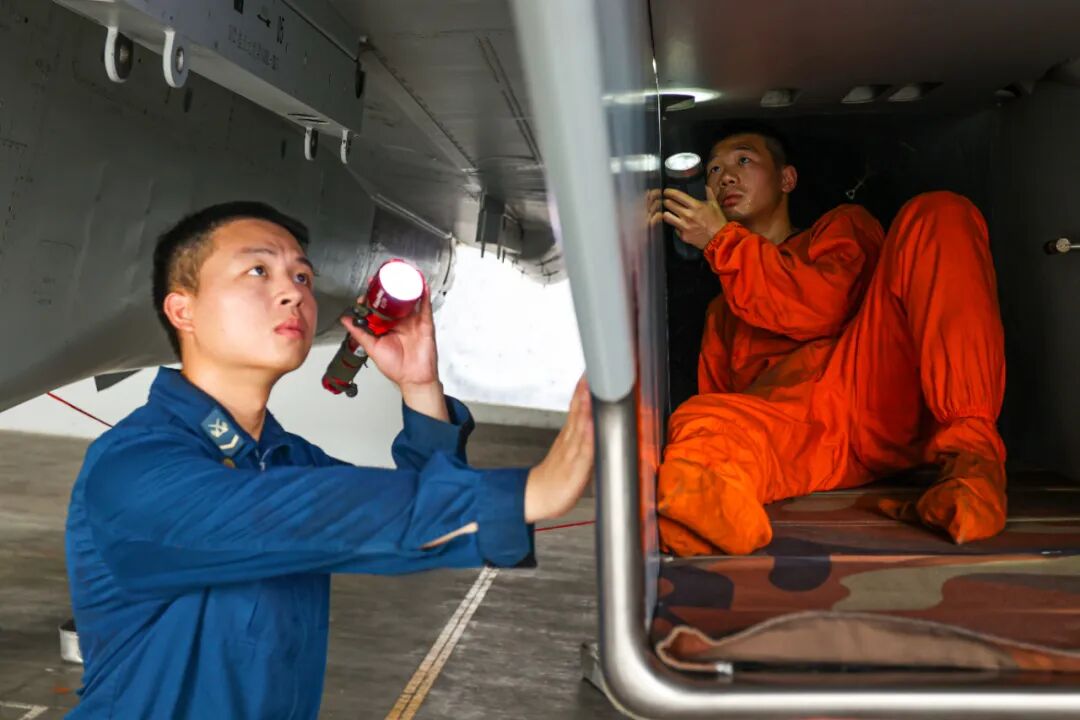 揭开中国军人庆祝国庆的另类方式，竟是这样进行的！