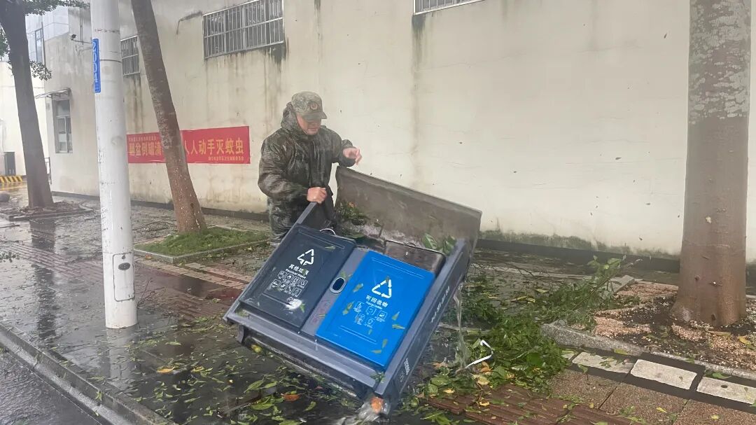 灾情无情，子弟兵闻令而动迅速投入救灾行动