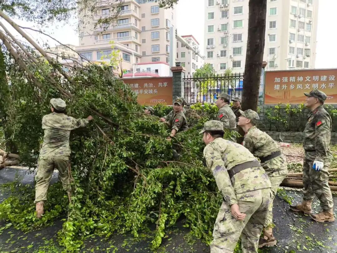 灾情无情，子弟兵闻令而动迅速投入救灾行动