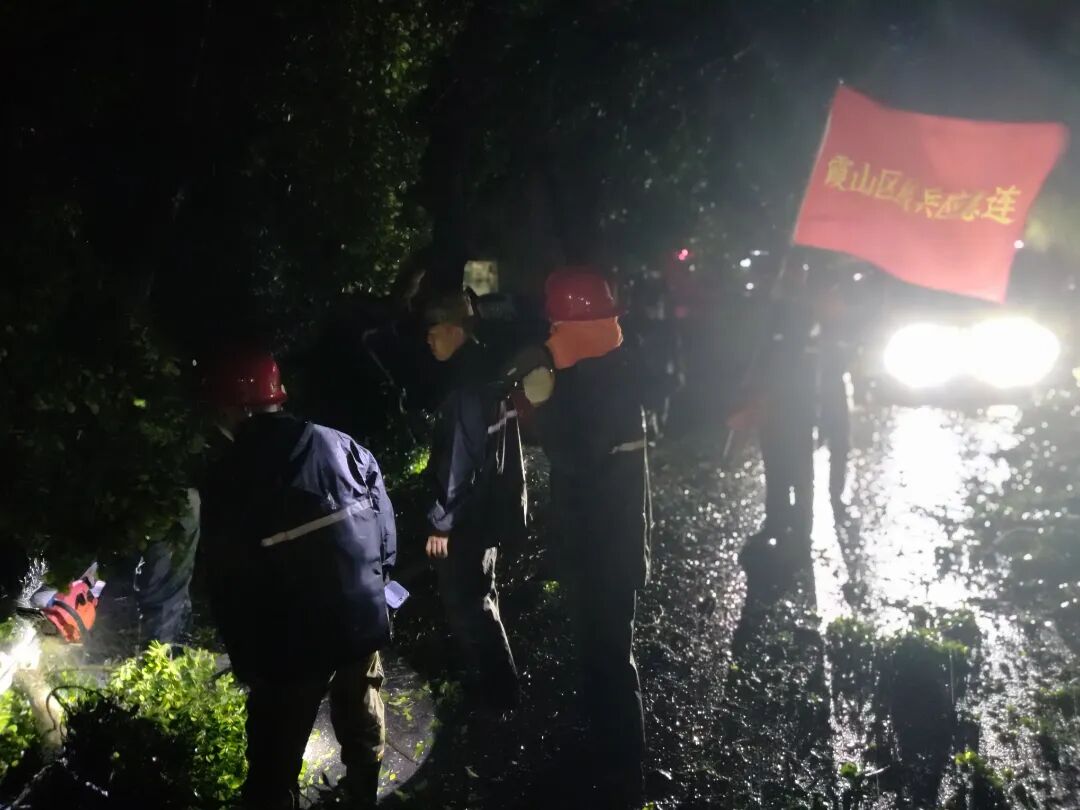 灾情无情，子弟兵闻令而动迅速投入救灾行动