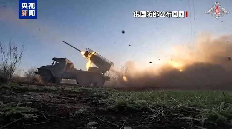 俄方宣称成功打击多个区域目标 乌方称防守与反攻已取得初步成果