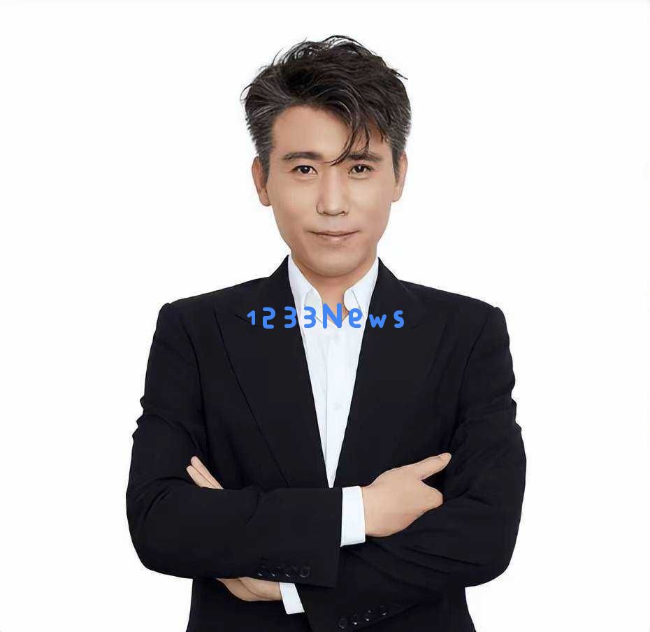 李乃文：从演配角到中年综艺顶流，51岁逆袭成功的背后故事