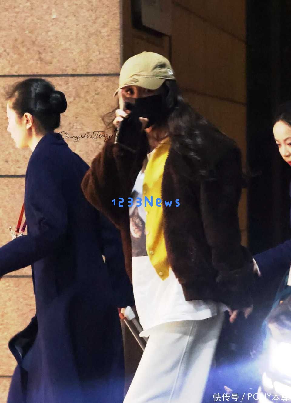 杨幂粉丝见面会阵容强大，人美穿搭时尚并且作品丰富，难怪她一直保持热度！