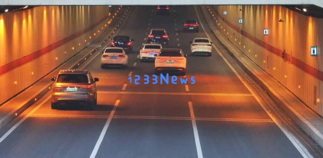 合肥28个下穿道路标线由“虚”变“实”，高峰期通行效率提升近12%