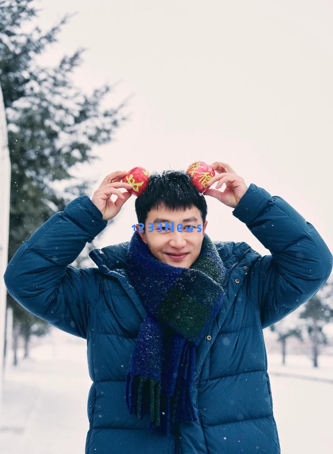 黄轩与高学历女友合作拍戏，长白山温暖游玩照曝光，两人甜蜜相恋已达五年