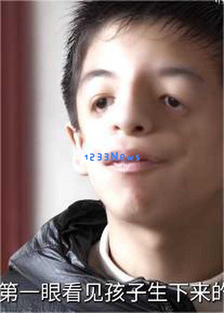 四年前感人婚礼重回热议！新郎因罕见疾病遭受攻击，真相曝光引发全网反思