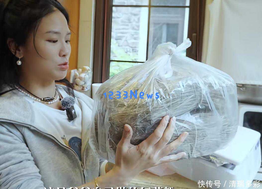 黄英年薪12万，平时衣着节省只花90元，她最大的梦想是能够在杭州购买一套房子