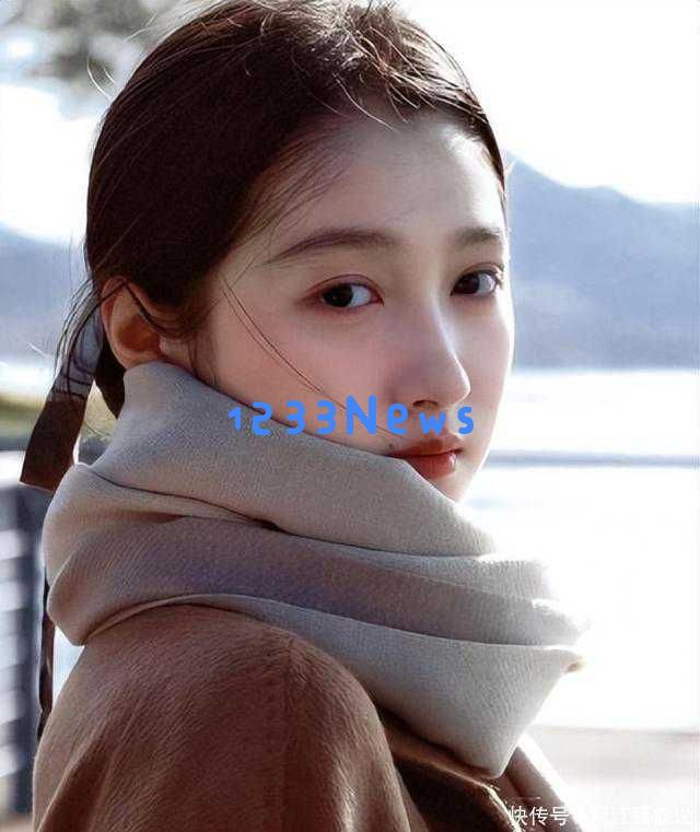 纵然与关晓彤早已分手，她依旧显得光鲜亮丽，却无辜卷入了不少无妄之灾