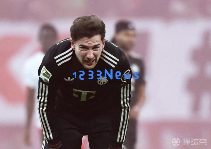 跟队记者：关于格雷茨卡的健康状况，实际并未受伤仅是淤青问题