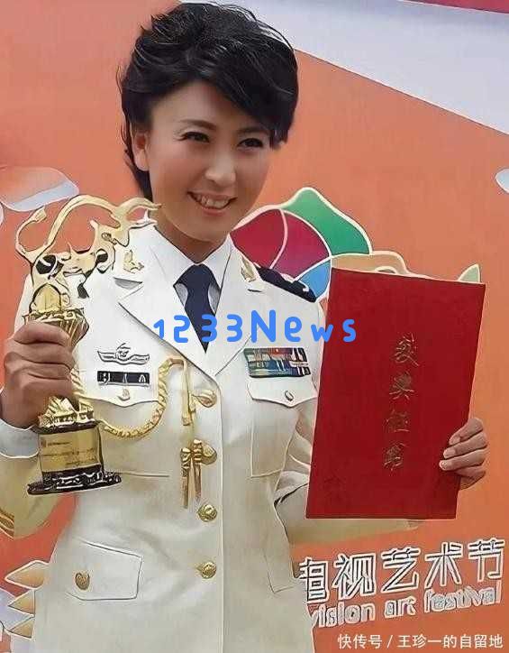 拔出萝卜带出泥！在人民网的呼吁之下，闫学晶再遭噩耗，前景堪忧是否真的要凉凉了