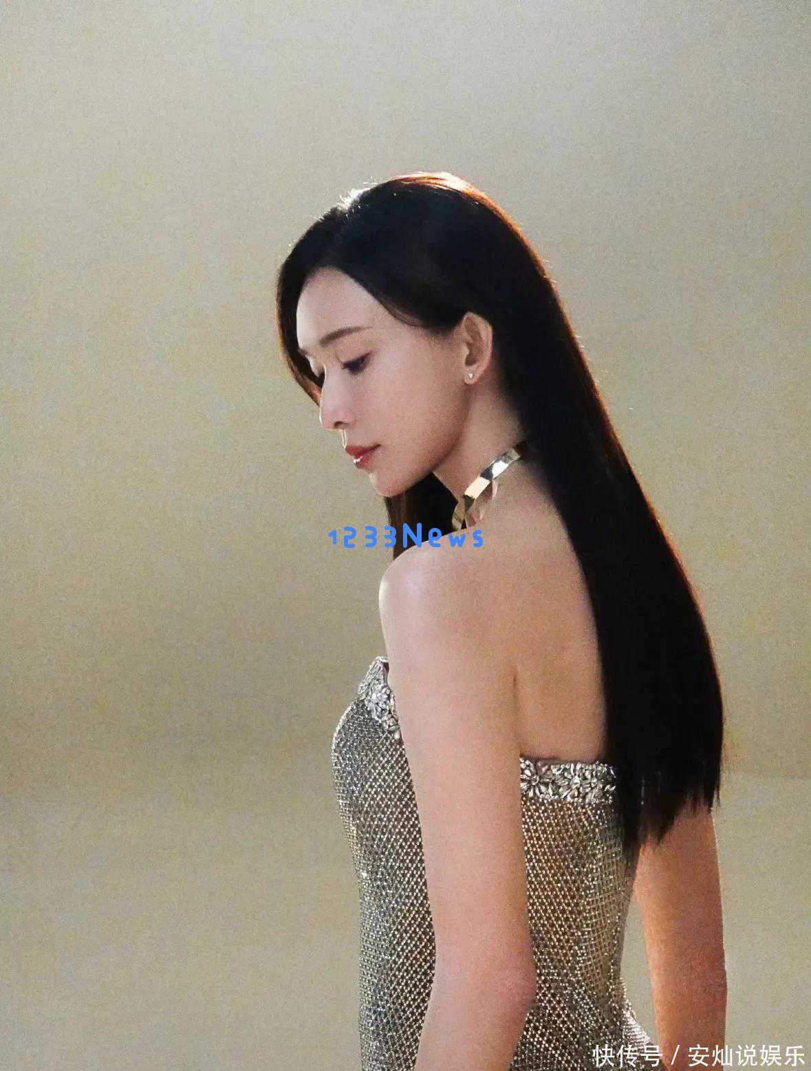 51岁林志玲最新广告拍摄照曝光，状态瘦削到青筋明显，嘟嘴卖萌可爱无比