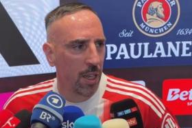 里贝里表示对奥利塞加盟拜仁感到非常高兴，并认为拜仁有实力争夺欧冠冠军